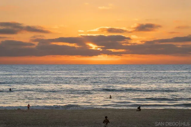 $6,950,000 | 2740 Ocean Front Walk, San Diego, CA 92109