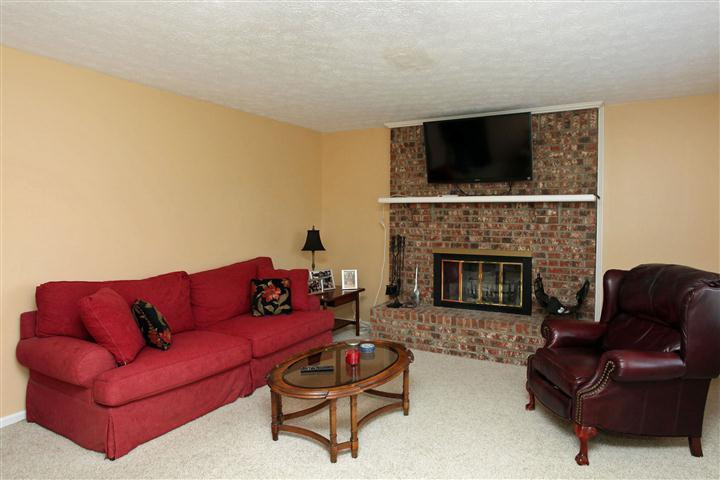 1064 Spring Run Road Lexington, KY 40514 - Photo 3 of 27 Photo 3