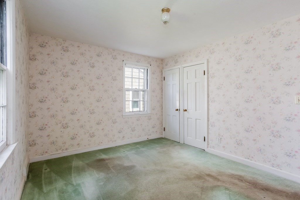 36 Clement Street Springfield, MA 01118 - Photo 17 of 27