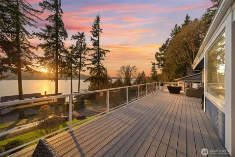 $1,649,000 | 2129 Dellesta Drive, Bellingham, WA 98226