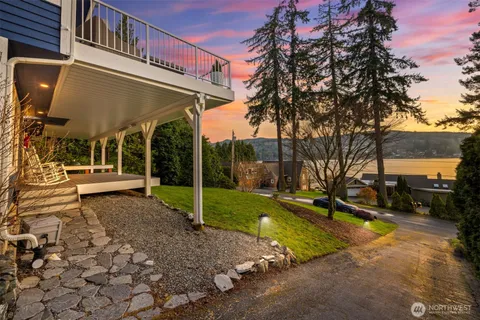 $1,649,000 | 2129 Dellesta Drive, Bellingham, WA 98226