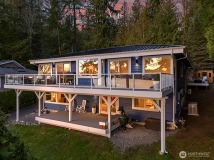 $1,649,000 | 2129 Dellesta Drive, Bellingham, WA 98226