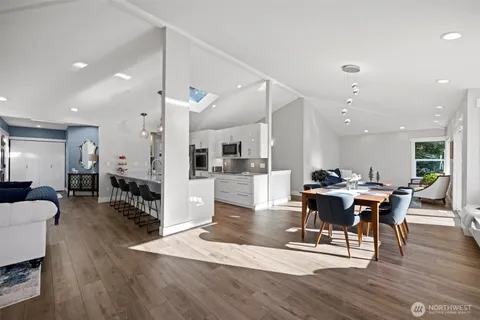 $1,649,000 | 2129 Dellesta Drive, Bellingham, WA 98226