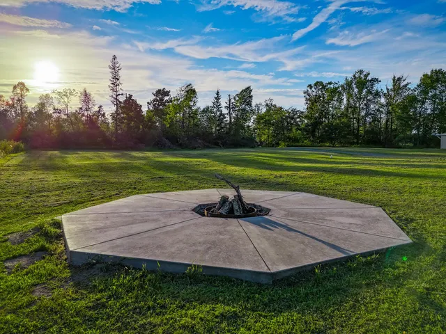 $199,800 | 1510 Grotte Avenue Northeast, Bemidji, MN 56601