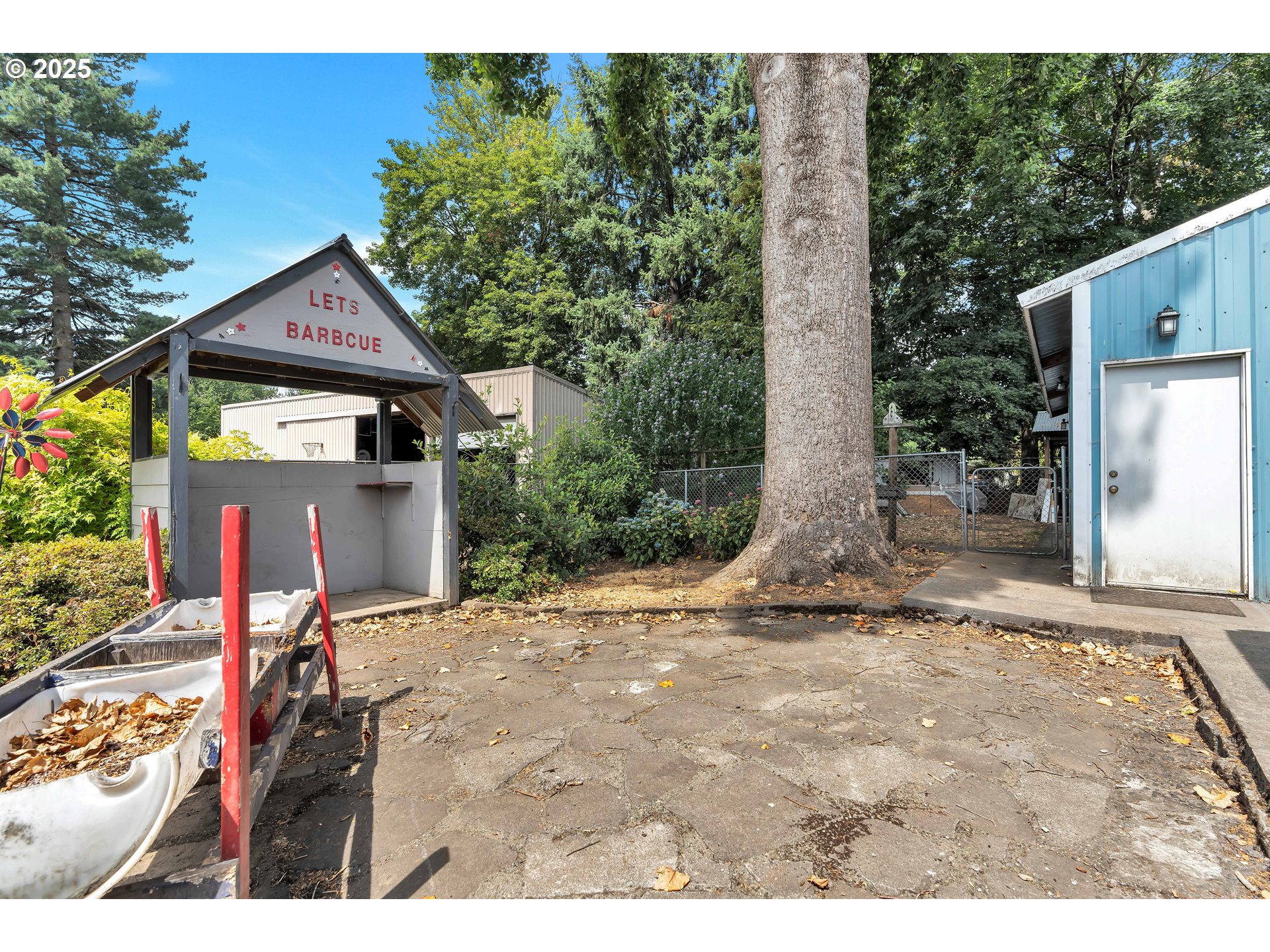 761 Southeast Polk Street Camas, WA 98607 - Photo 29 of 40 a view of outdoor space and yard