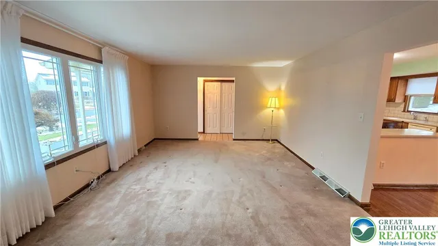 an empty room with a empty space