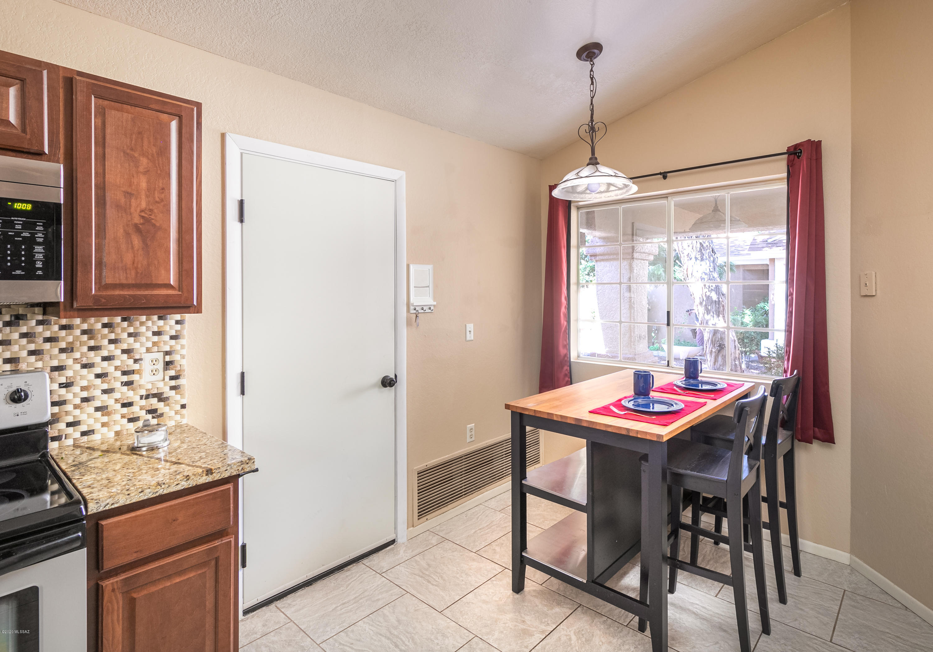 4306 West Bunk House Road Tucson, AZ 85741 - Photo 8 of 22 Gallery Image 8