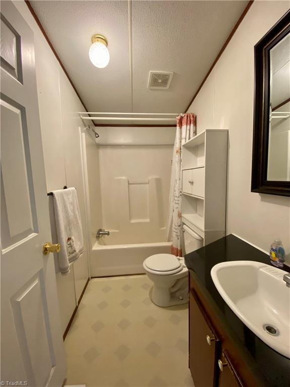 4736 Cashatt Road Trinity, NC 27370 - Photo 37 of 44