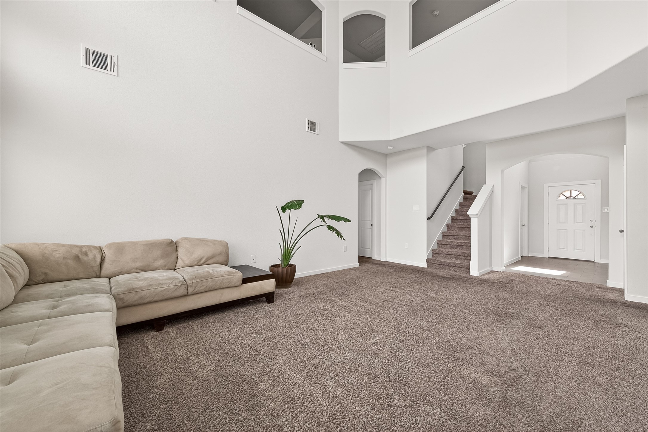 6803 Alamitos Court Rosharon, TX 77583 - Photo 5 of 48