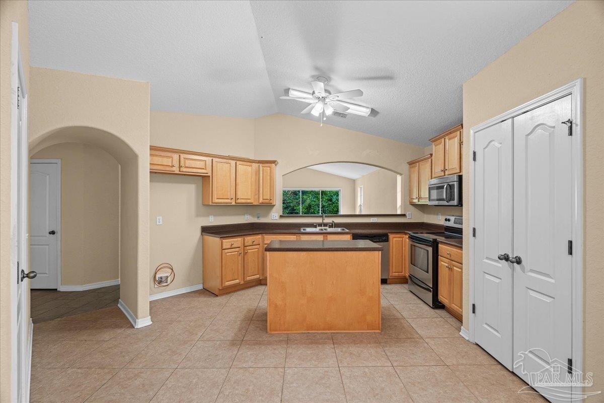 14482 Innerarity Point Road Pensacola, FL 32507 - Photo 18 of 35 Gallery Image 18