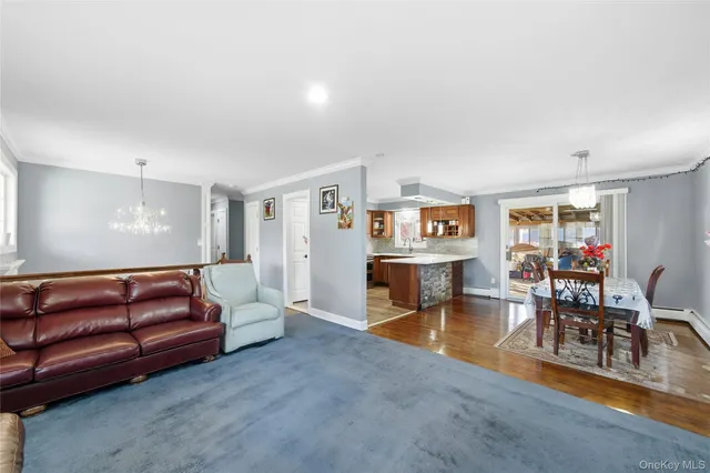 $689,000 | 262 North Dunton Avenue, East Patchogue, NY 11772