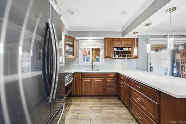 $689,000 | 262 North Dunton Avenue, East Patchogue, NY 11772