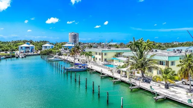 $425,000 | 109 Ave D, Unit 302, Marathon, FL 33050