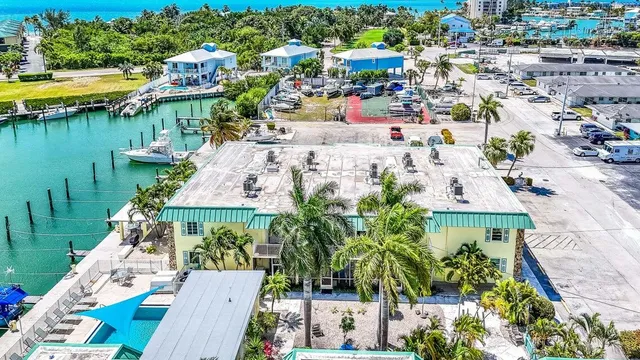 $425,000 | 109 Ave D, Unit 302, Marathon, FL 33050