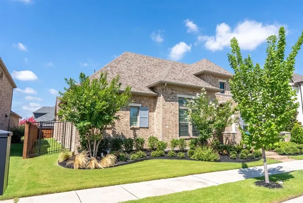 $755,000 | 1806 Birds Fort Trail, Arlington, TX 76005