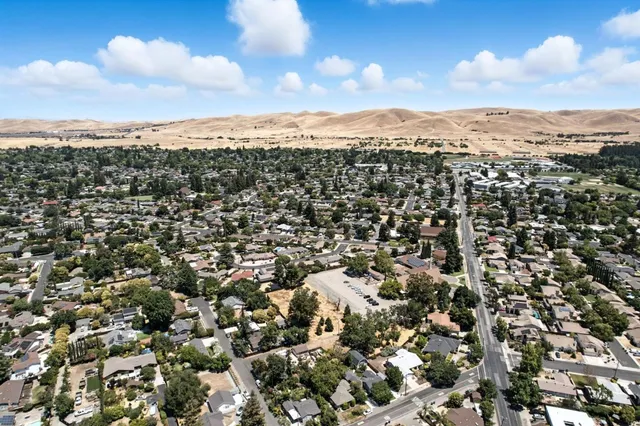 $1,199,888 | 1579 West Street, Concord, CA 94521