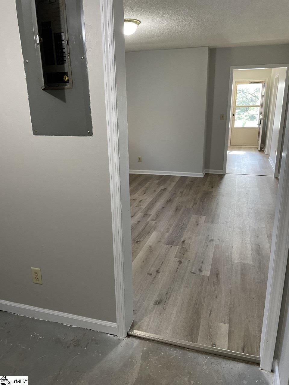 705 North Broad Street Clinton, SC 29325 - Photo 11 of 16 Gallery Image 11