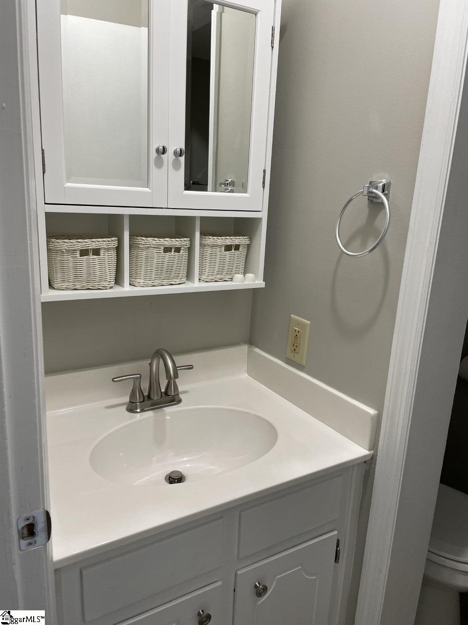 705 North Broad Street Clinton, SC 29325 - Photo 9 of 16 Gallery Image 9