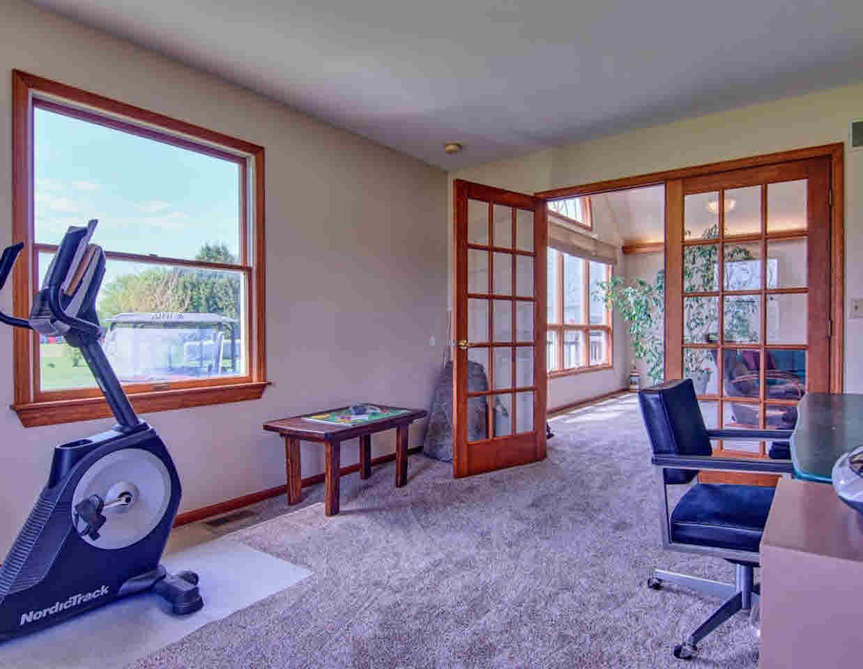 10182 East Richfield Road Davison, MI 48423 - Photo 10 of 43 21311039-9.JPG