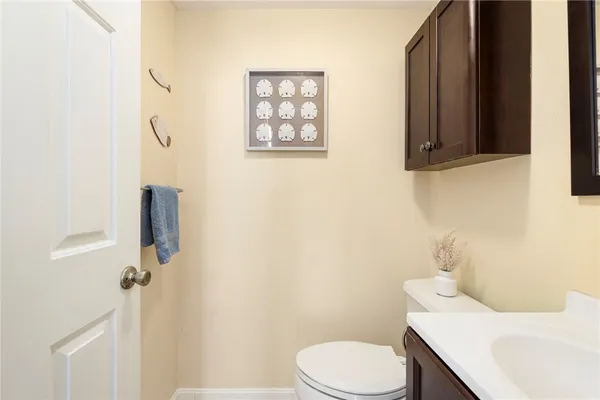$595,000 | 414 North Lane, Bristol, RI 02809