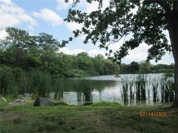 $595,000 | 414 North Lane, Bristol, RI 02809