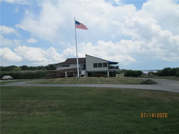 $595,000 | 414 North Lane, Bristol, RI 02809