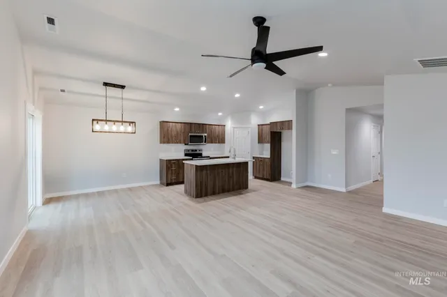 $424,990 | 1608 Sunday River Street, Middleton, ID 83644