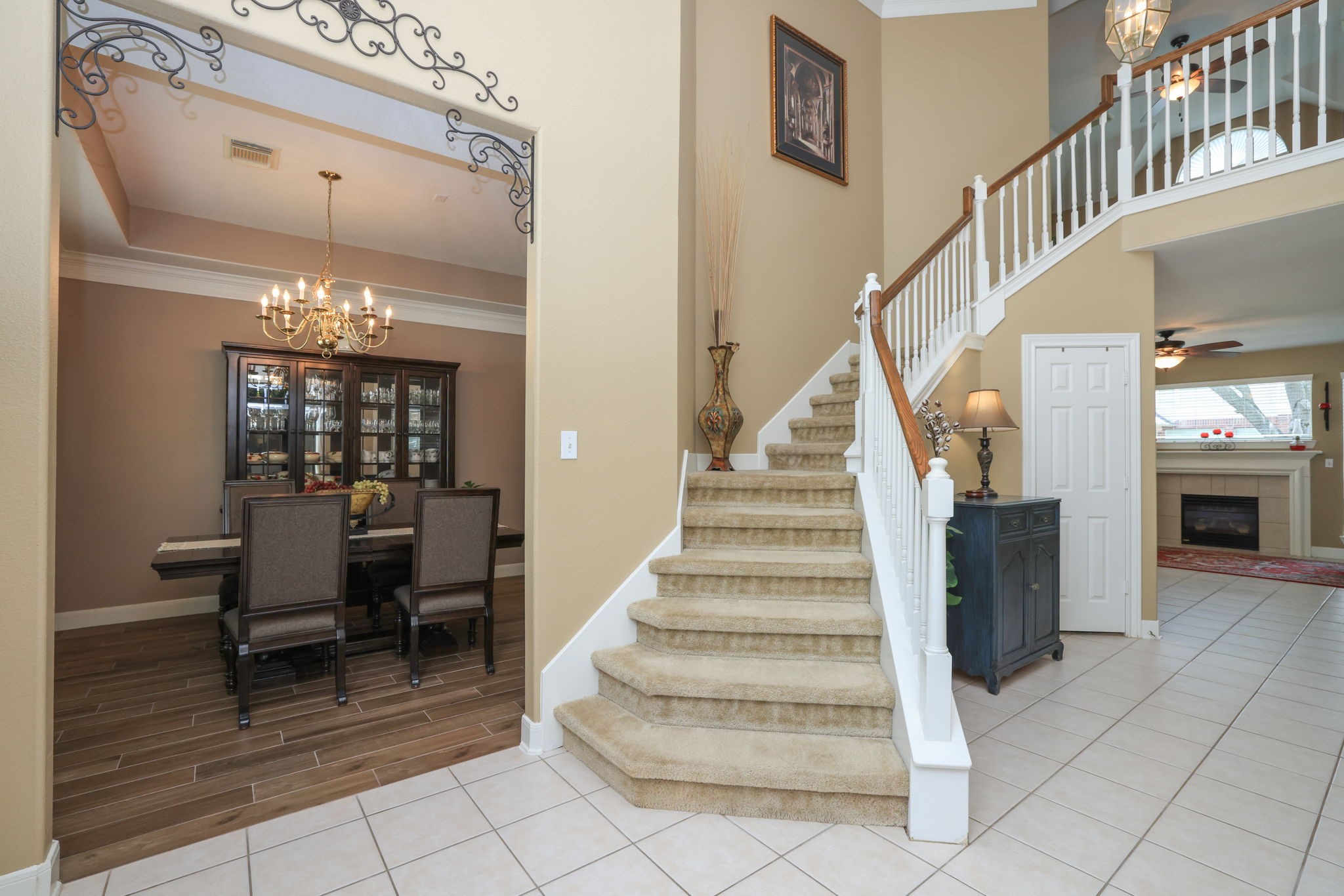 3711 Sapling Trail Court Spring, TX 77388 - Photo 4 of 50 a view of entryway and hall with dining room