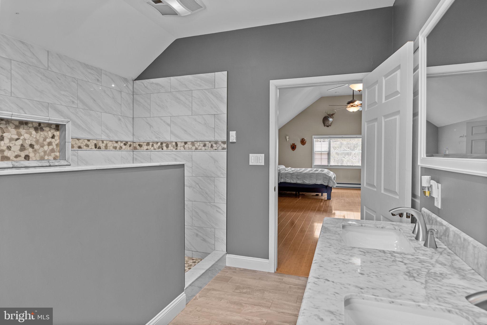 28 Hedge Road Levittown, PA 19056 - Photo 23 of 39 Gallery Image 23