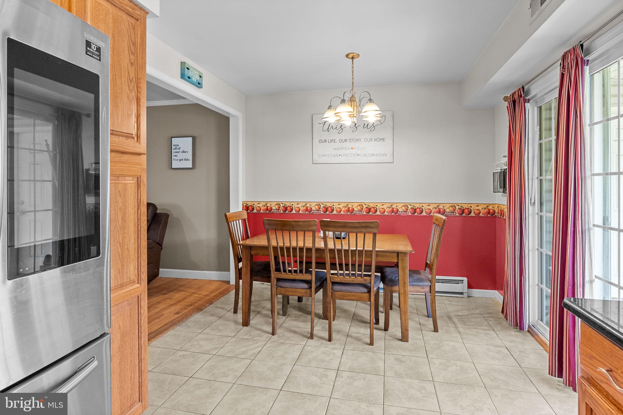 28 Hedge Road Levittown, PA 19056 - Photo 8 of 39 Gallery Image 8