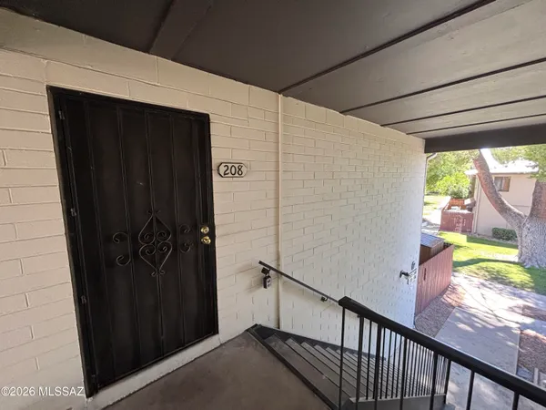 $69,000 | 1318 South Avenida Polar, Unit F208, Tucson, AZ 85710