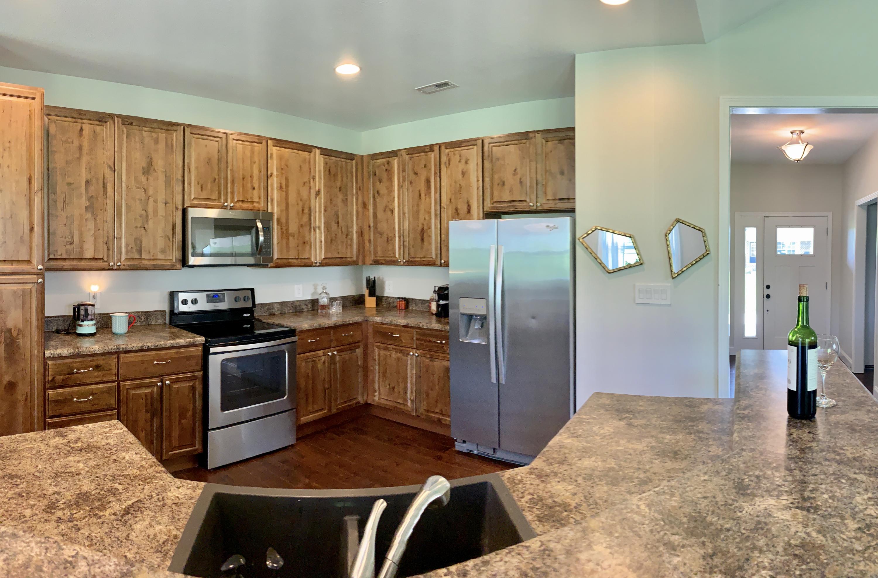 5904 Whisper Ridge Lane Corryton, TN 37721 - Photo 11 of 35 Kitchen w/Stainless Appliances