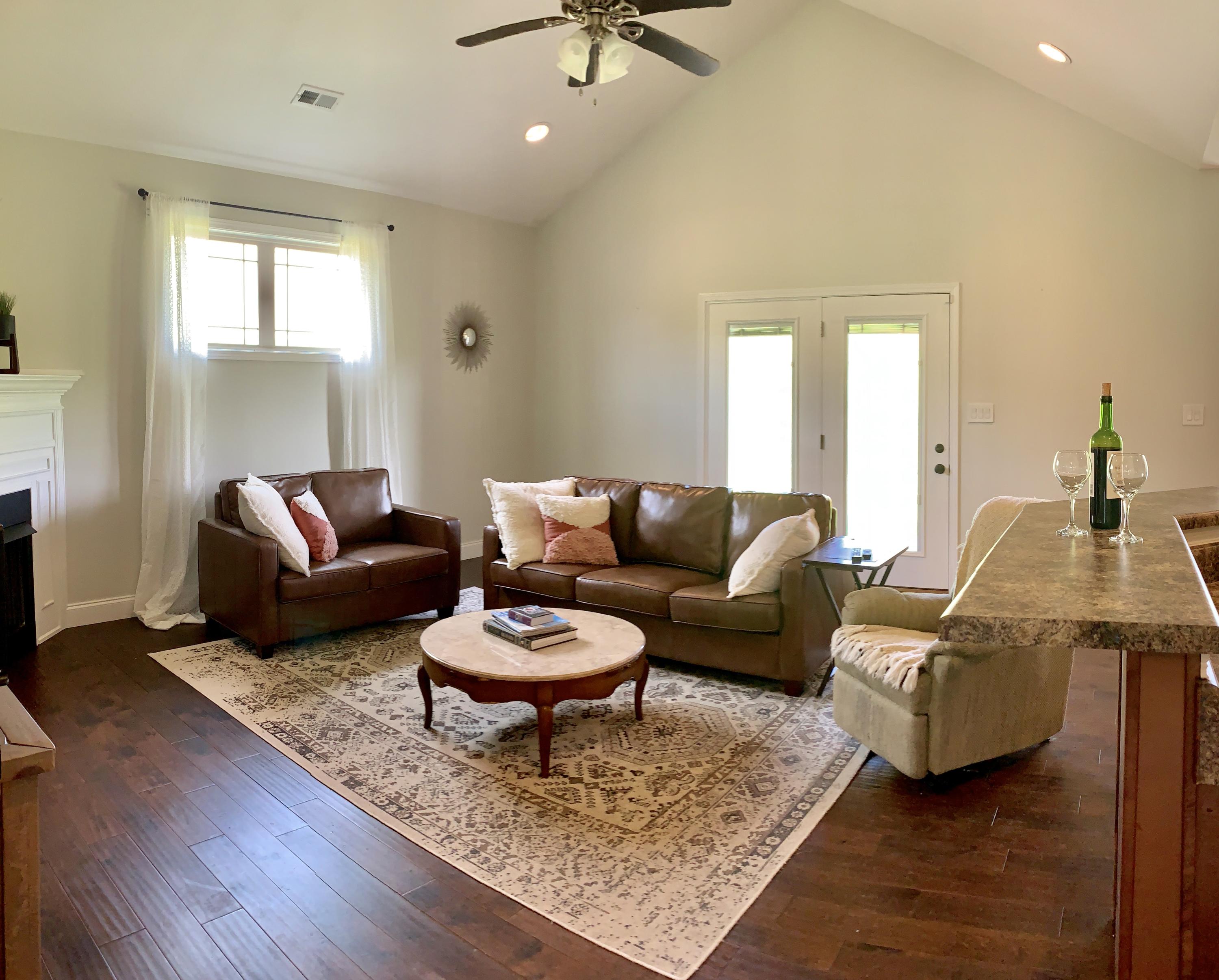 5904 Whisper Ridge Lane Corryton, TN 37721 - Photo 6 of 35 Living Room