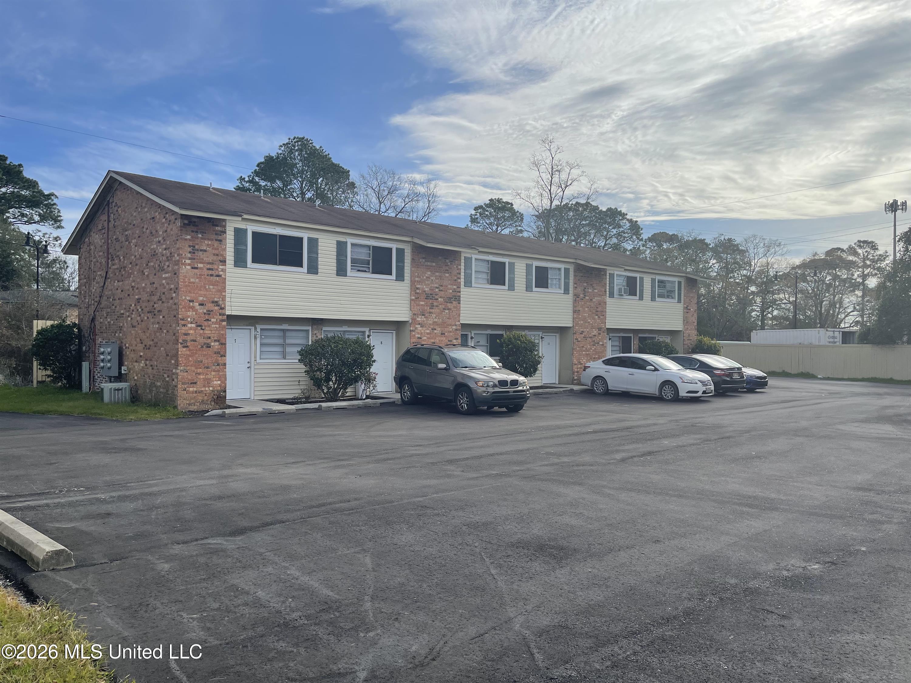 3419 Hospital Road, Unit 7 Pascagoula, MS 39567 - Photo 1 of 11 eb39c5e4b972431eaa37a1151a584e9d