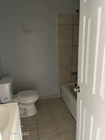 $950 | 3419 Hospital Road, Unit 7, Pascagoula, MS 39567