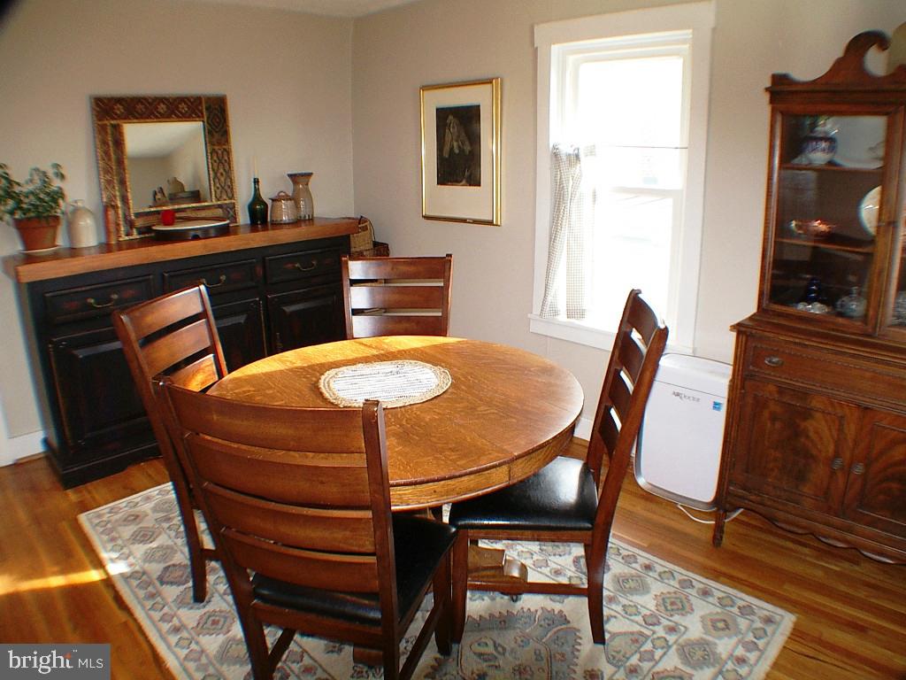 129 East Monmouth Street Winchester, VA 22601 - Photo 9 of 28