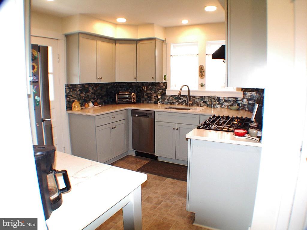 129 East Monmouth Street Winchester, VA 22601 - Photo 10 of 28