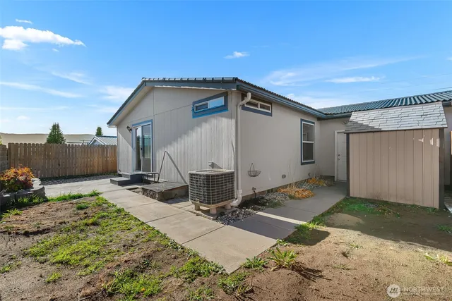 $380,000 | 561 Morning View Avenue, East Wenatchee, WA 98802