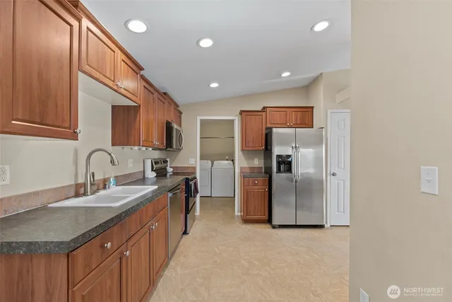 $380,000 | 561 Morning View Avenue, East Wenatchee, WA 98802