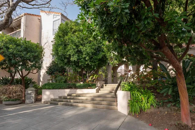 $1,200,000 | 111 9th Avenue, Unit 105, San Mateo, CA 94401