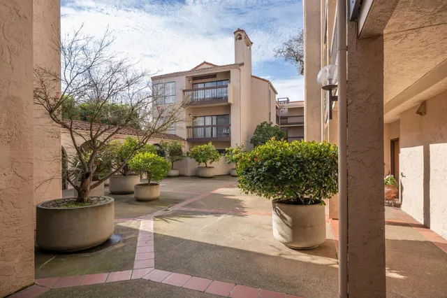 $1,200,000 | 111 9th Avenue, Unit 105, San Mateo, CA 94401