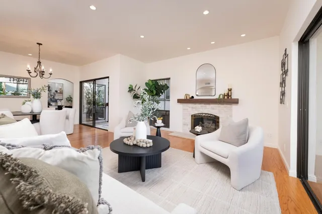 $1,200,000 | 111 9th Avenue, Unit 105, San Mateo, CA 94401