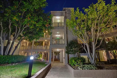 $598,000 | 1450 Brett Place, Unit 305, San Pedro, CA 90732