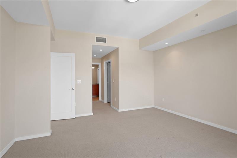 3325 Piedmont Road Northeast, Unit 2404 Atlanta, GA 30305 - Photo 12 of 36 a view of an empty room