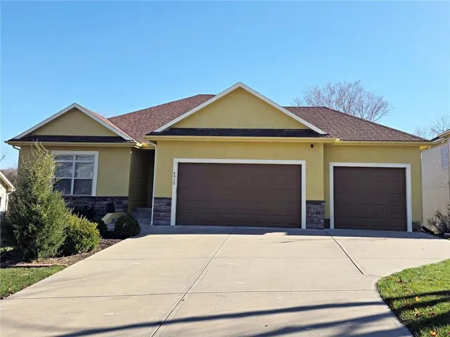 $455,000 | 4915 Parkway Drive, Leavenworth, KS 66048