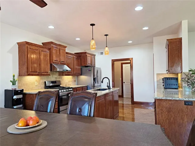 $455,000 | 4915 Parkway Drive, Leavenworth, KS 66048