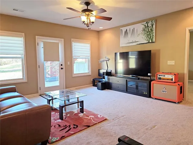 $455,000 | 4915 Parkway Drive, Leavenworth, KS 66048