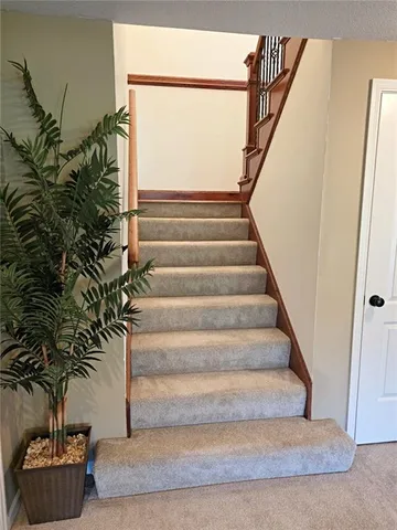 $455,000 | 4915 Parkway Drive, Leavenworth, KS 66048