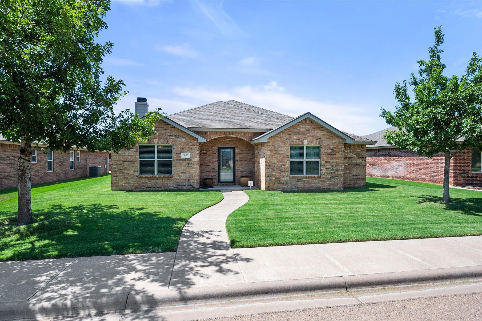 3007 111th Street Lubbock, TX 79423 - Photo 4 of 32 02-3007 111th St8889