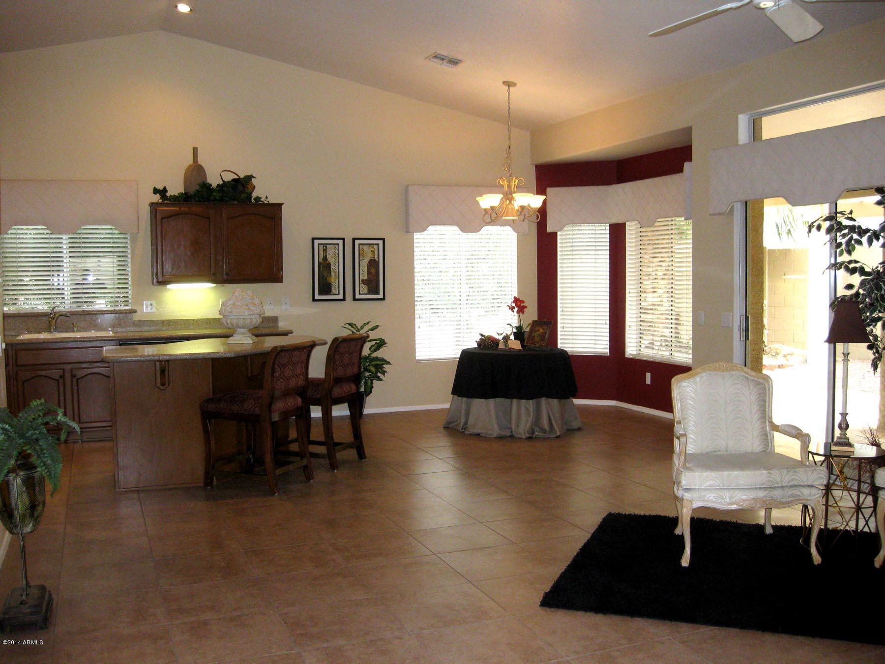 14833 West Merrell Street Goodyear, AZ 85395 - Photo 2 of 9 Kitchen and Nook